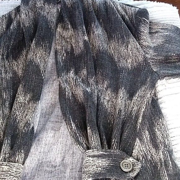 Pretty young thing Long open Womens cardigan top gray size Small - Picture 8 of 9